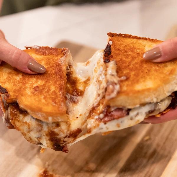 Apple & Cheddar Grilled Cheese